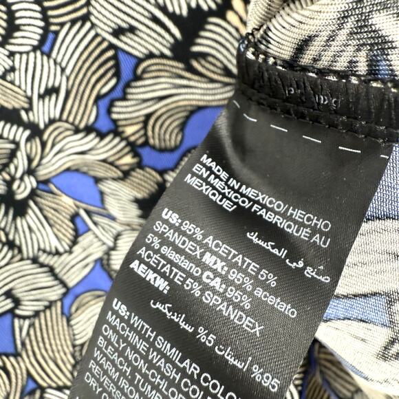 Chicos Travelers Petite SMALL US 4/6 0P Super Stretchy Slinky Blouse Shirt Top - Picture 5 of 8